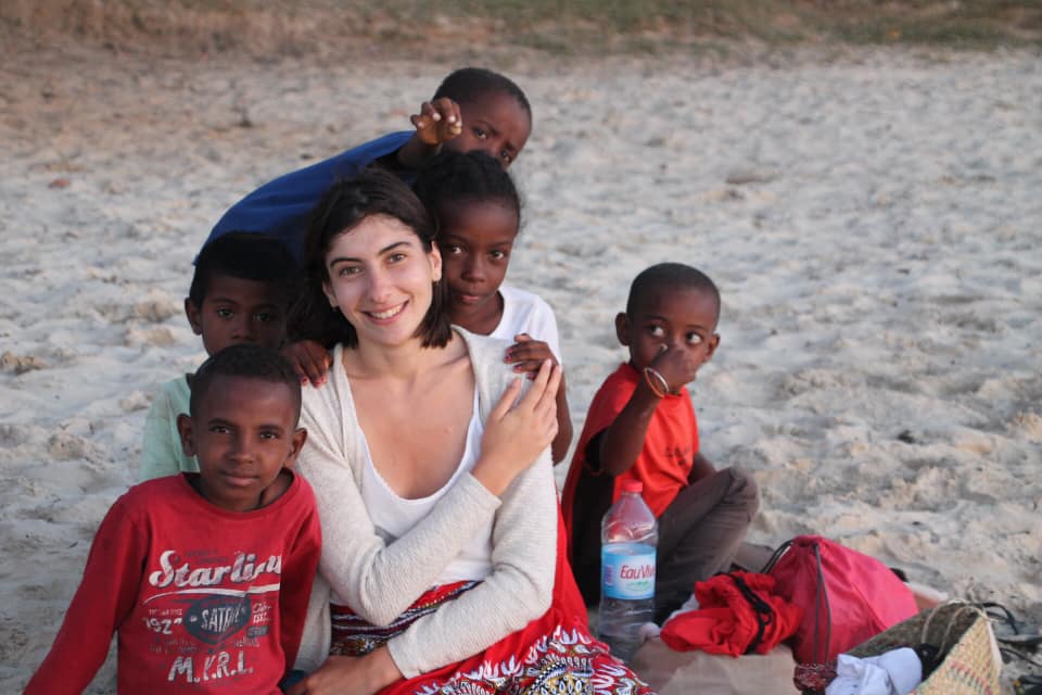 Projet humanitaire à Madagascar en aide aux enfants et aux personnes retraitées